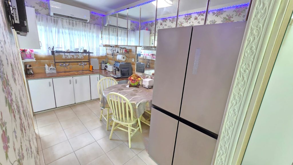 WhatsApp Image 2025-08-18 at 11.45.36