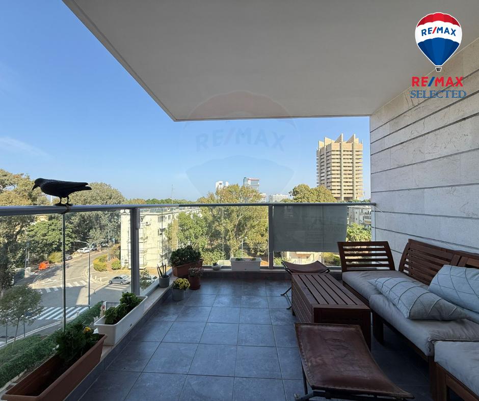 WhatsApp Image 2025-11-09 at 12.55.49 (1)