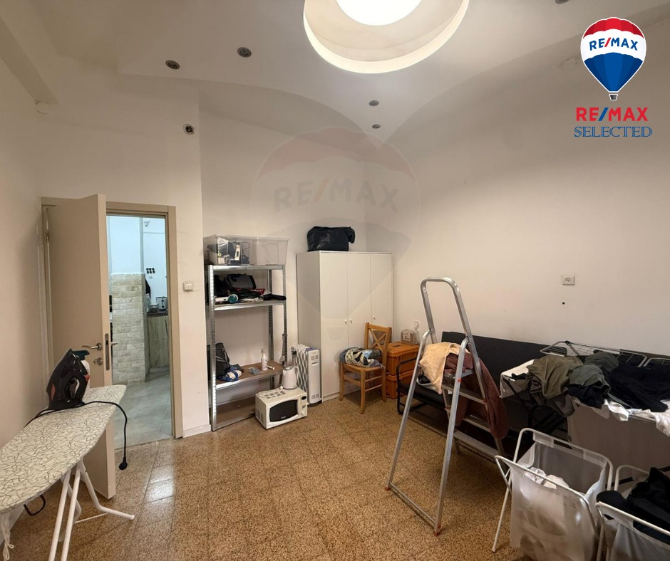 WhatsApp Image 2026-02-17 at 12.00.41