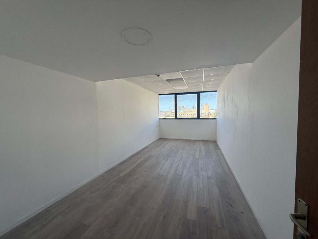 WhatsApp Image 2026-03-25 at 15.18.41 (3)