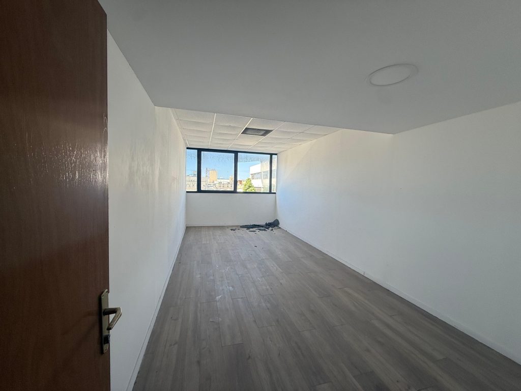 WhatsApp Image 2026-03-25 at 15.18.41 (4)